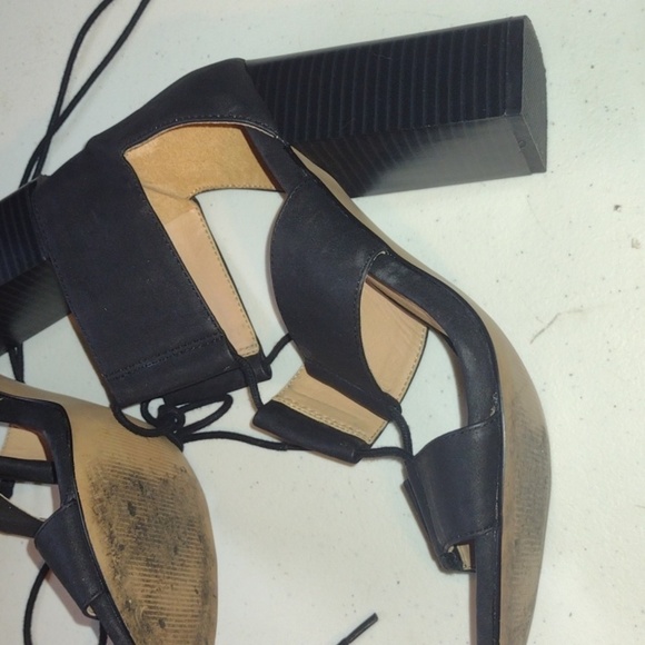 LOFT black lace up chunky heels size 8 - Picture 9 of 16